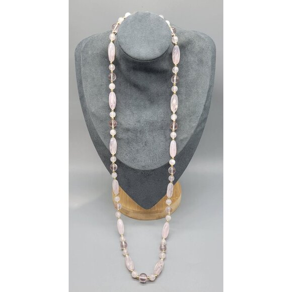 Long Dainty Pink Plastic Round Beaded Costume Necklace N1C - Picture 1 of 6